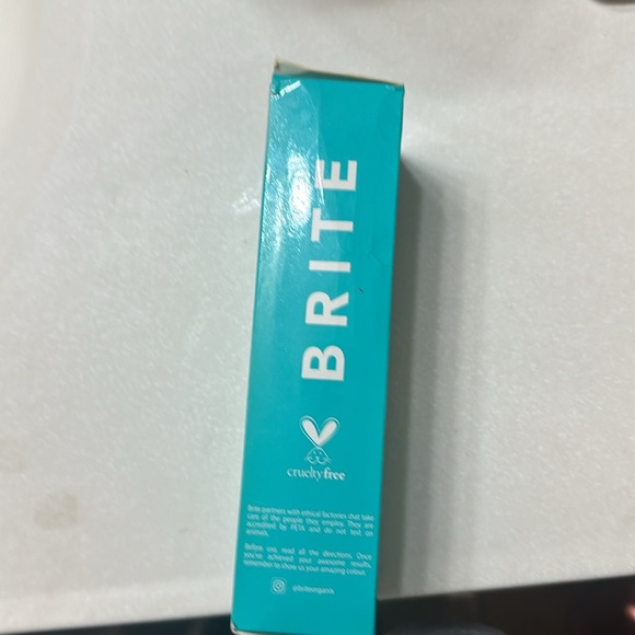 Brite hair color  TURQUOISE - Picture 3 of 6